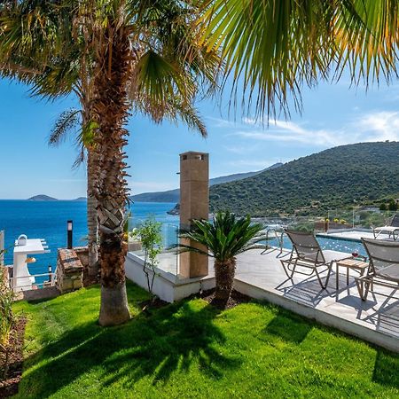 Beachfront White Villa With Private Swimming Pool Kalkan Exteriér fotografie