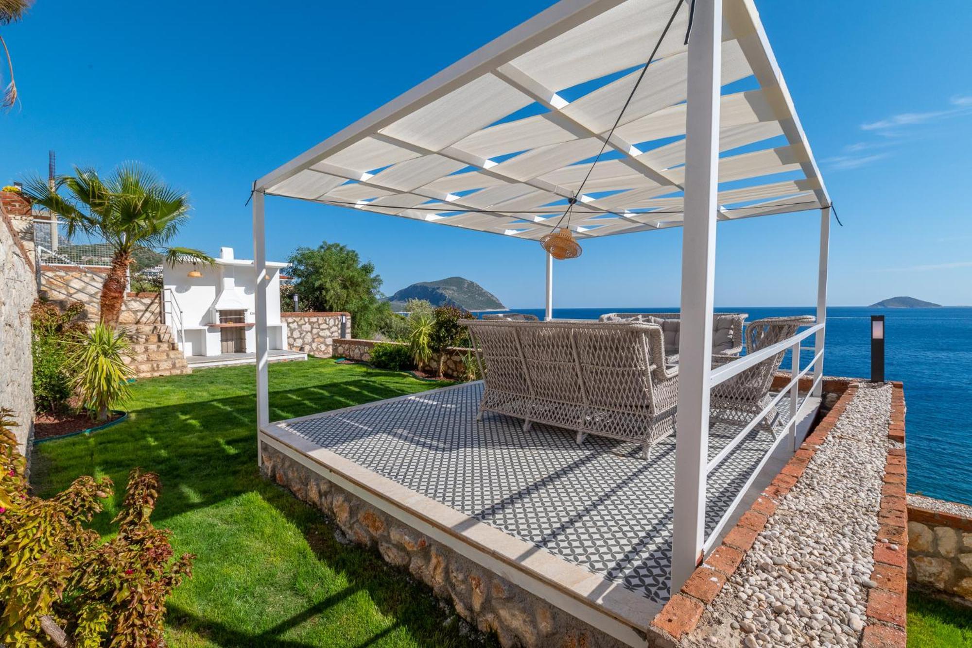Beachfront White Villa With Private Swimming Pool Kalkan Exteriér fotografie