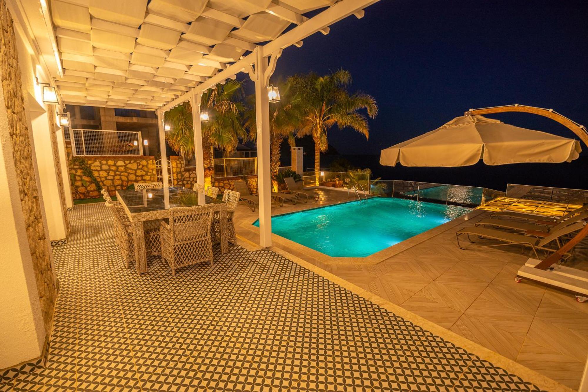 Beachfront White Villa With Private Swimming Pool Kalkan Exteriér fotografie